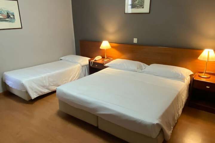 Room 19 of 32
