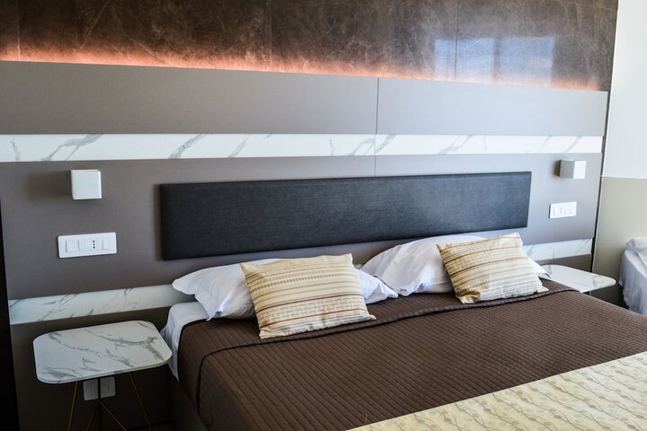 Room 26 of 61