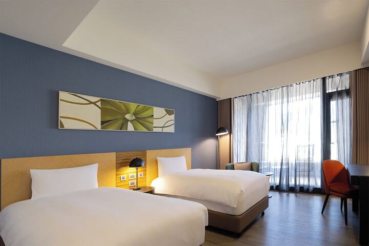 Room 5 of 59