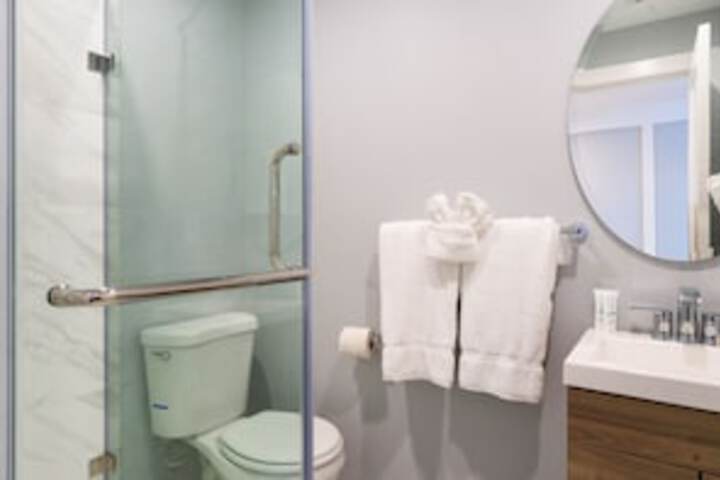 Room 124 of 150
