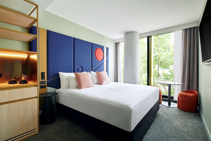 Room 34 of 95