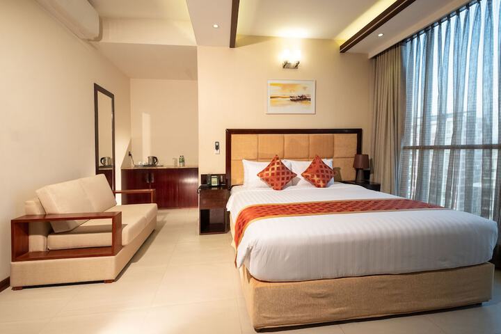 Room 7 of 36