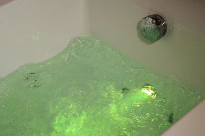 Hot Tub 23 of 25