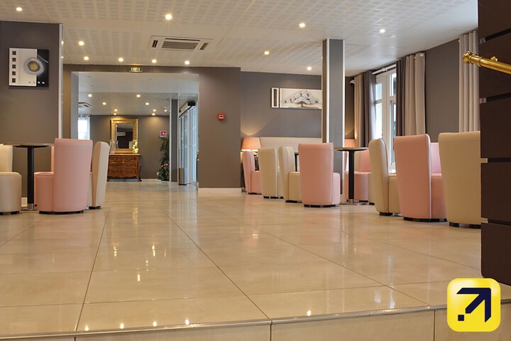 Hotel Interior 5 of 81