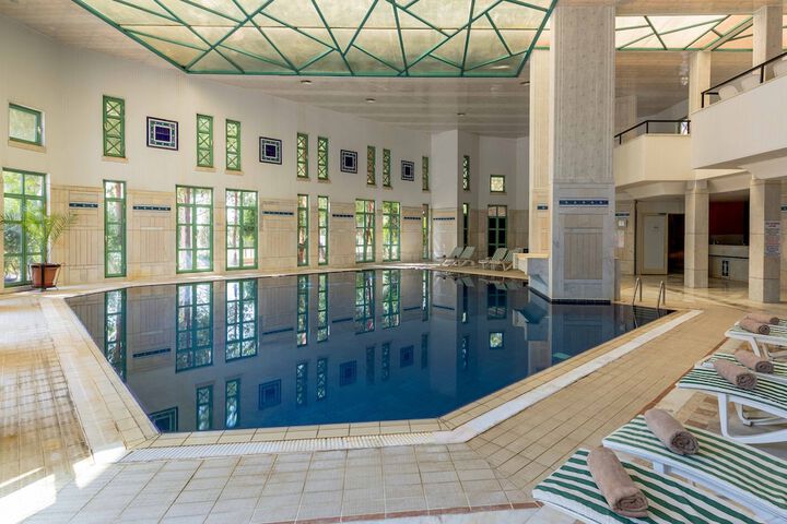 Hotel with Pool