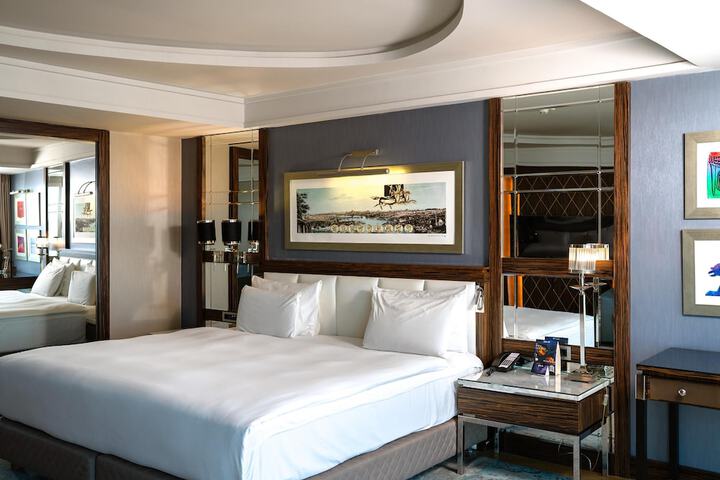 Room 58 of 182