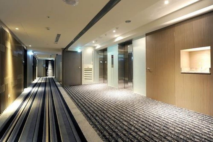 Ballroom/Hall 14 of 19