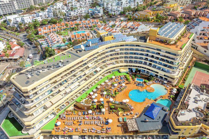 Pool Hotel