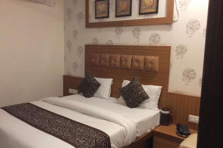 Room 3 of 14