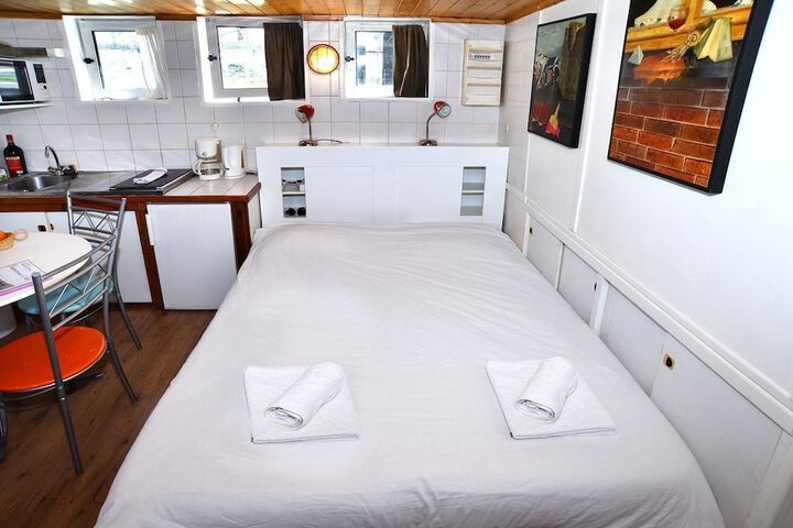 Room 2 of 51