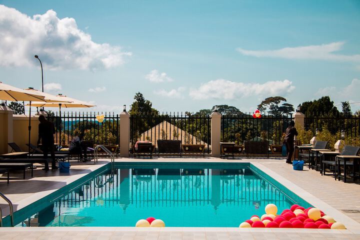 Pool 28 of 58