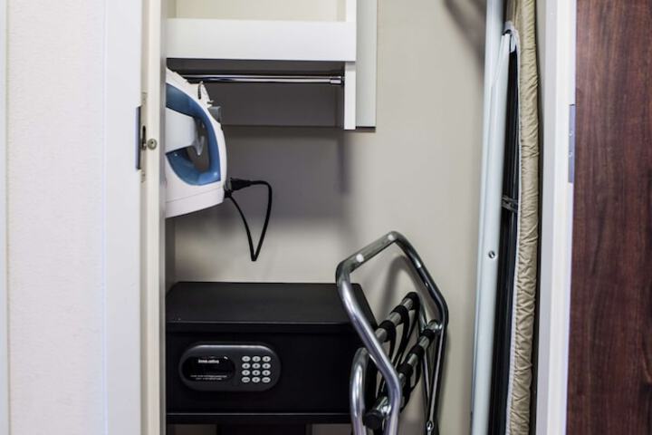 Room 12 of 70