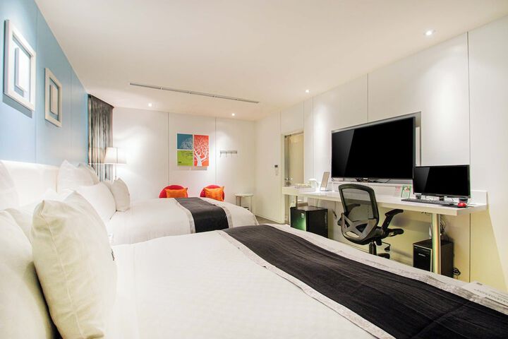 Room 18 of 59