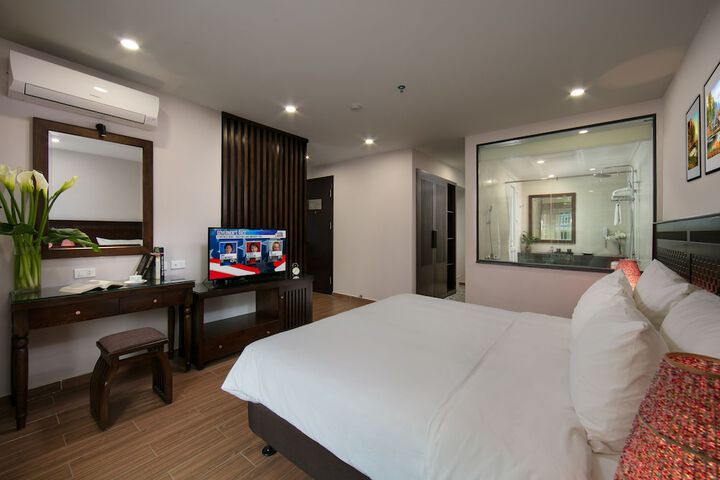 Room 17 of 54