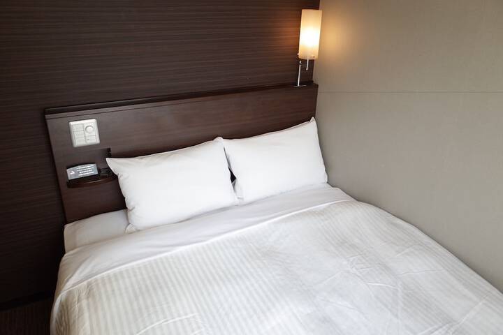 Room 12 of 49