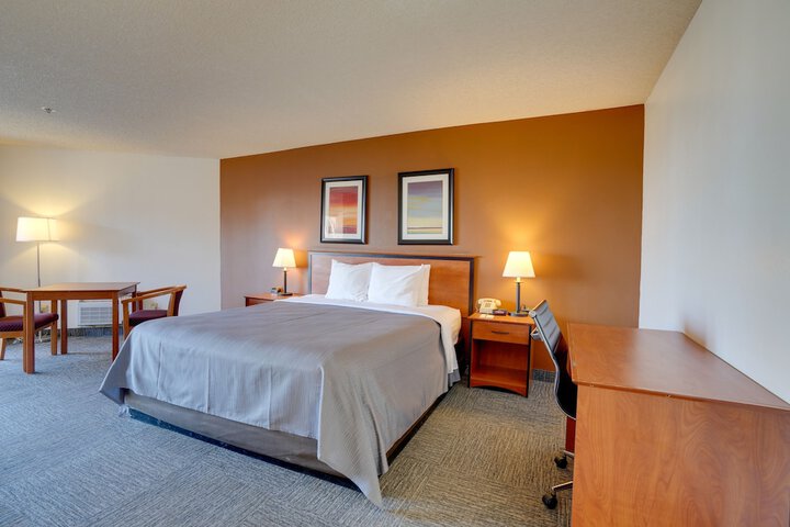 Standard King Bed Accessible (4 of 8)