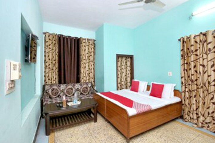 OYO 12307 Home Cozy 2BHK Parwanoo Kasauli