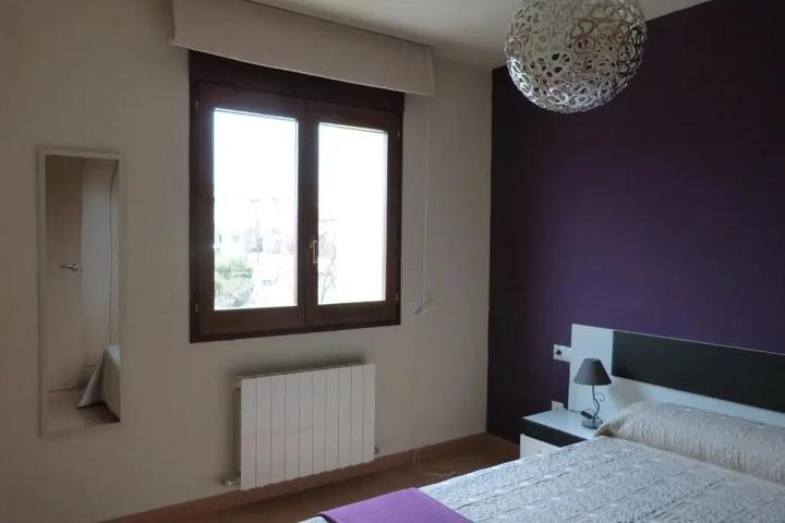 Room 4 of 20