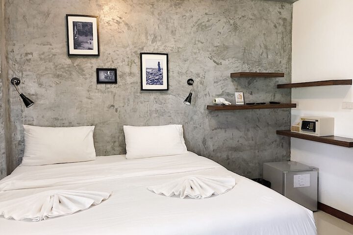 Room 21 of 128