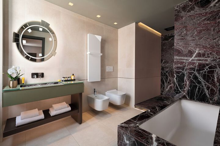Bathroom Interior Photo