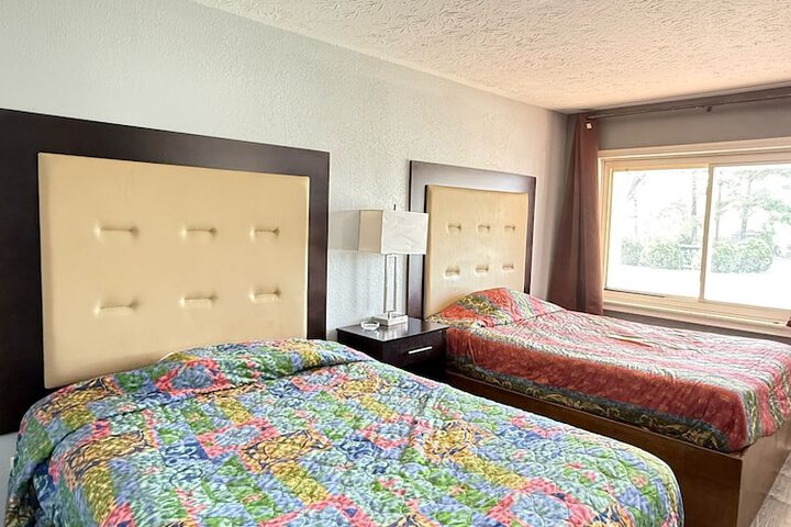 Room 4 of 22