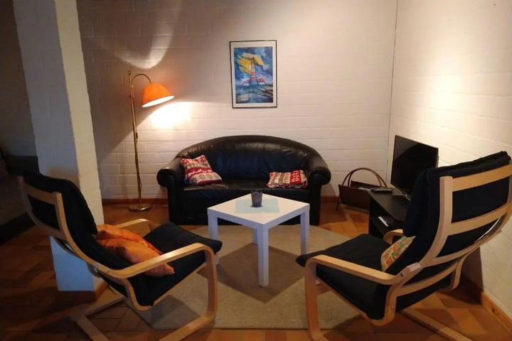 Room 3 of 10