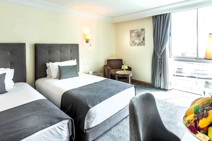 Room 8 of 36