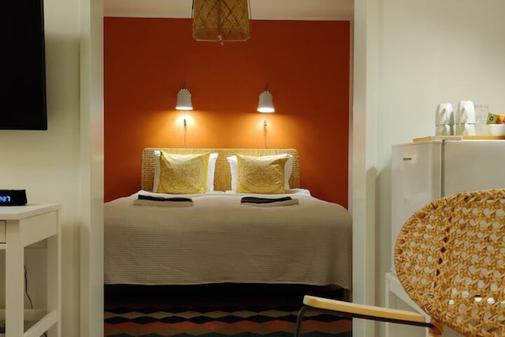Room 10 of 31