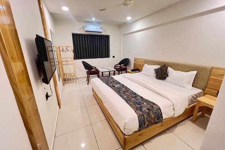 Room 7 of 50