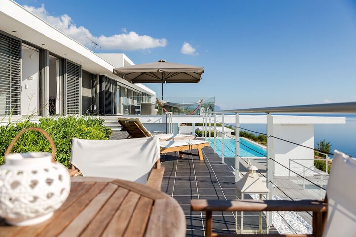 Terrace/Patio 103 of 142