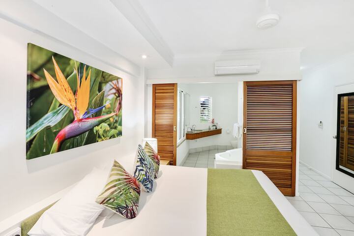 Room 20 of 158