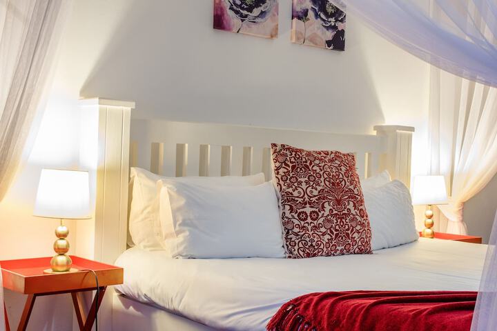 Room 10 of 43