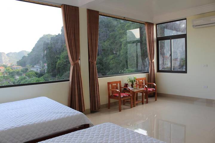 Room 20 of 49