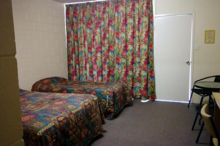 Image of The Islands Inn Motel