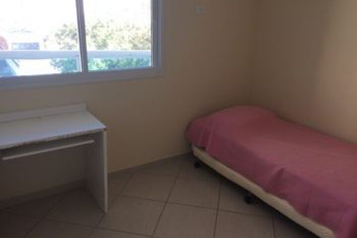 Room 10 of 24