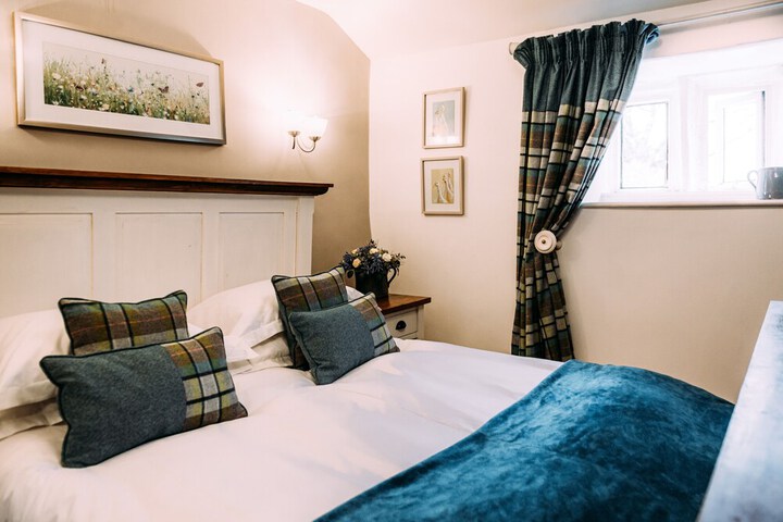 Room 8 of 20