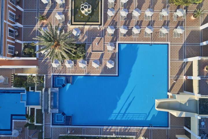 Pool 24 of 47