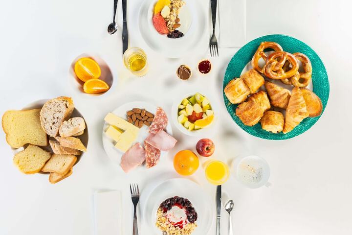 Breakfast/Coffee Service 17 of 27