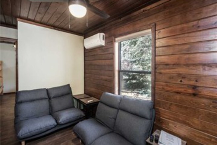 Room 15 of 38