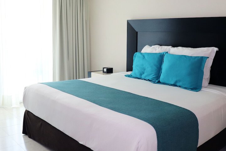 Room 25 of 64