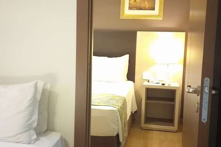 Room 19 of 71