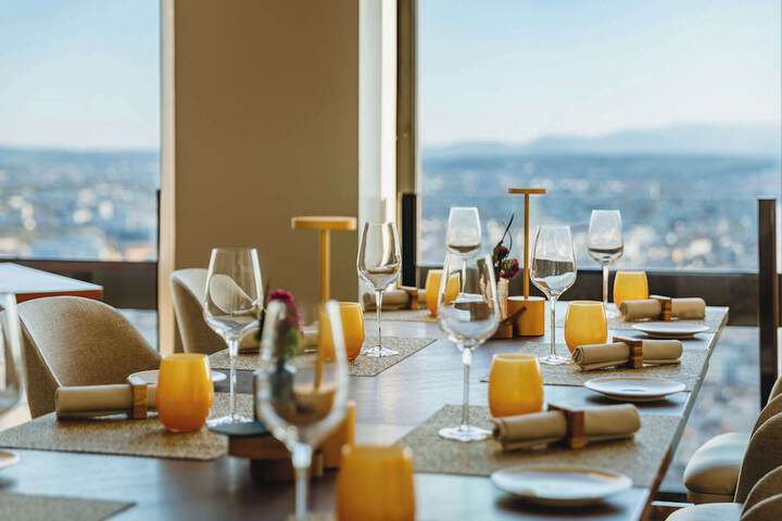Dining 62 of 126