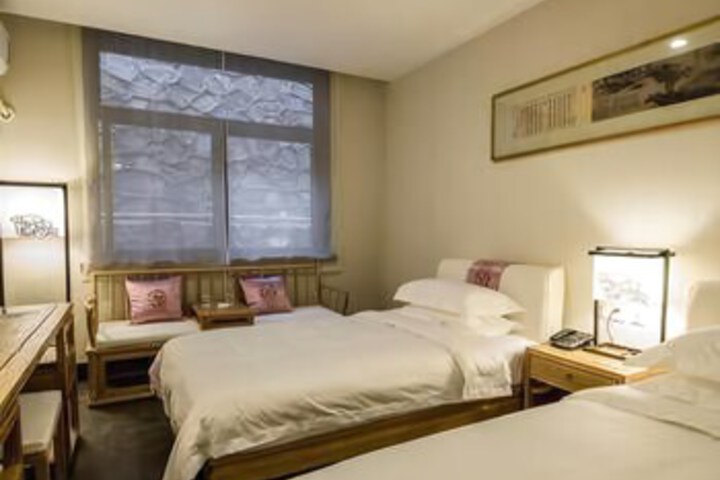 Room 7 of 7