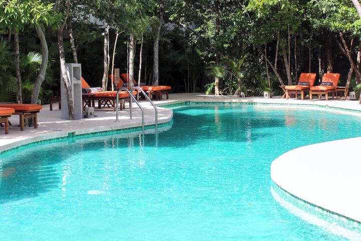 Pool 38 of 81