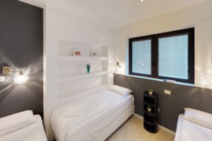 Room 22 of 29