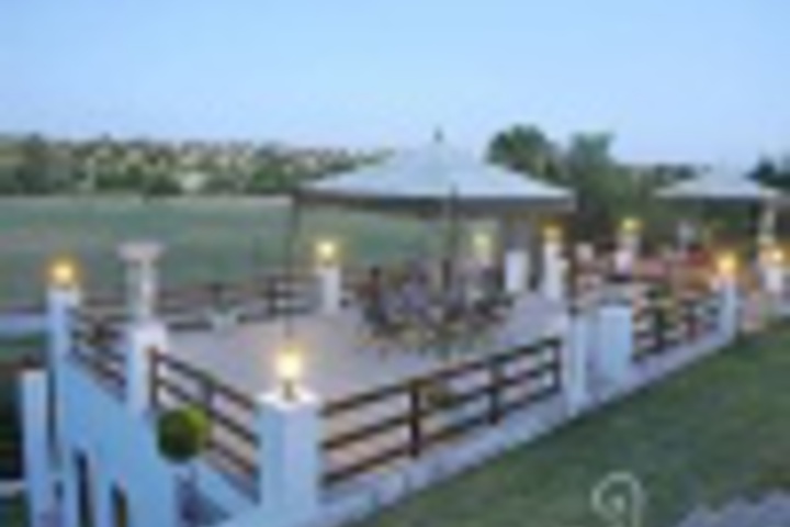Terrace/Patio 4 of 12