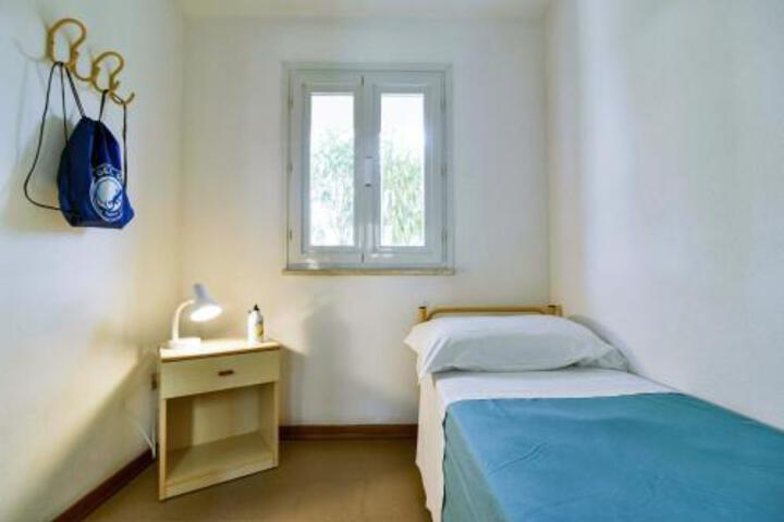 Room 202 of 214