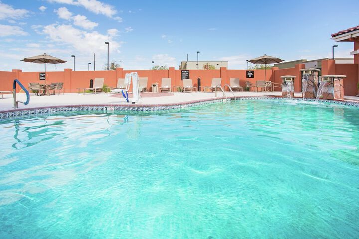 Pool 13 of 23