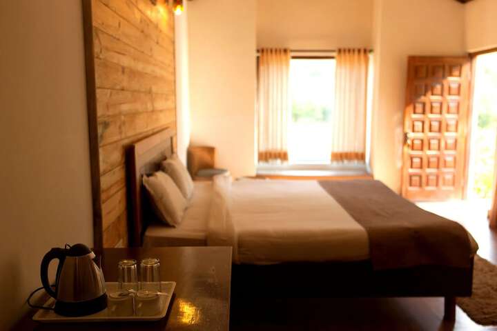 Room 10 of 31