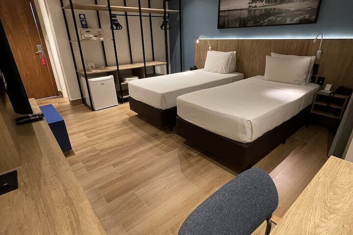 Room 18 of 64